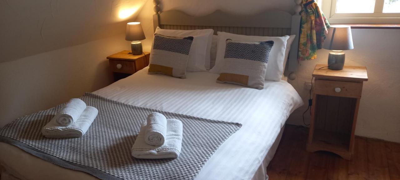 Cheerful Cottage Westport Esterno foto